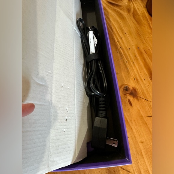 NIB Amika Double Agent 2-in-1 blow dryer + straightening brush - Picture 12 of 14